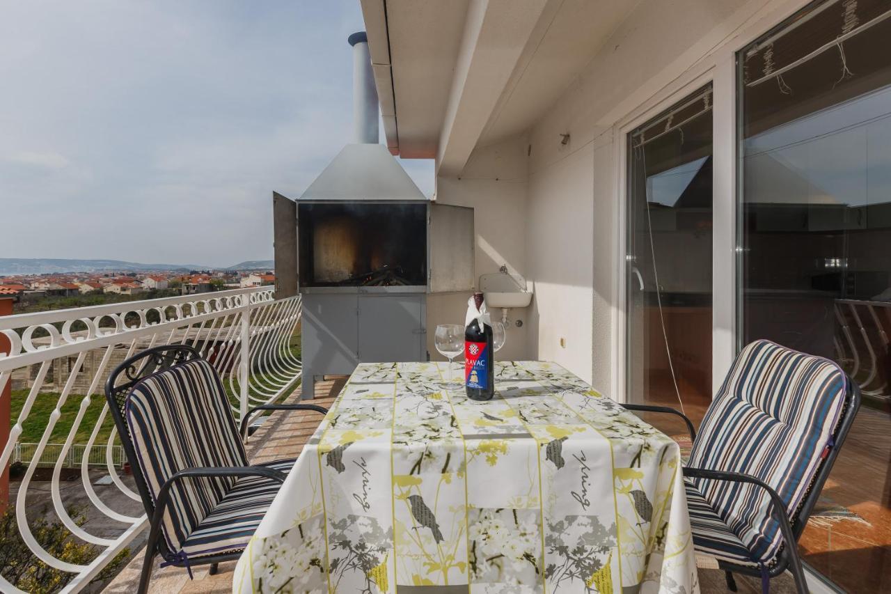Kaštela Apartment Lena מראה חיצוני תמונה
