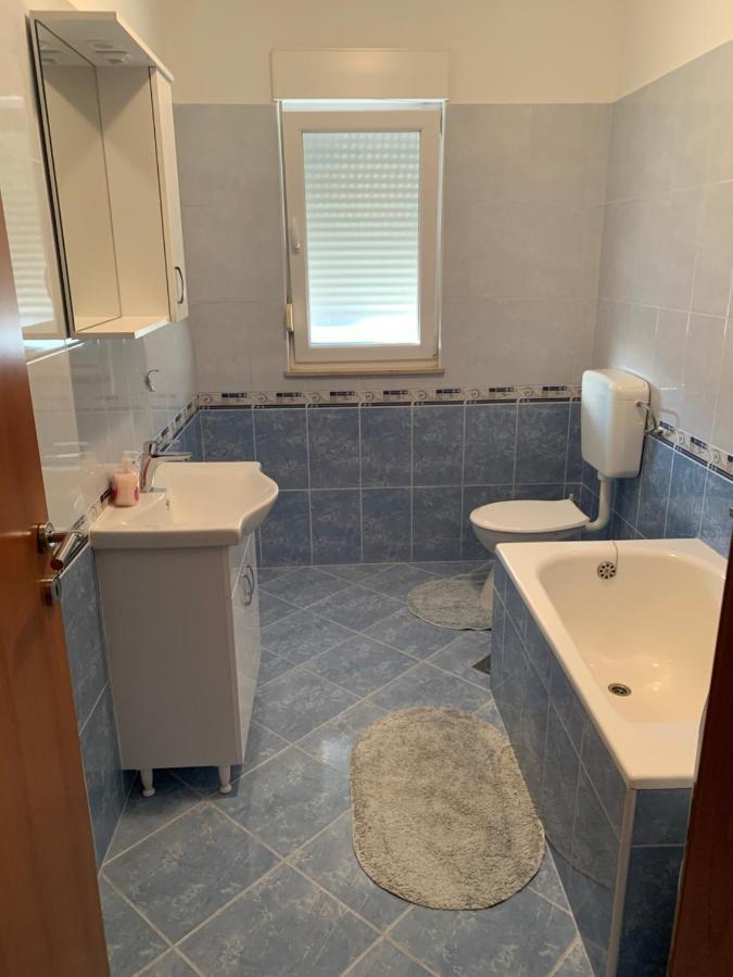 Kaštela Apartment Lena מראה חיצוני תמונה